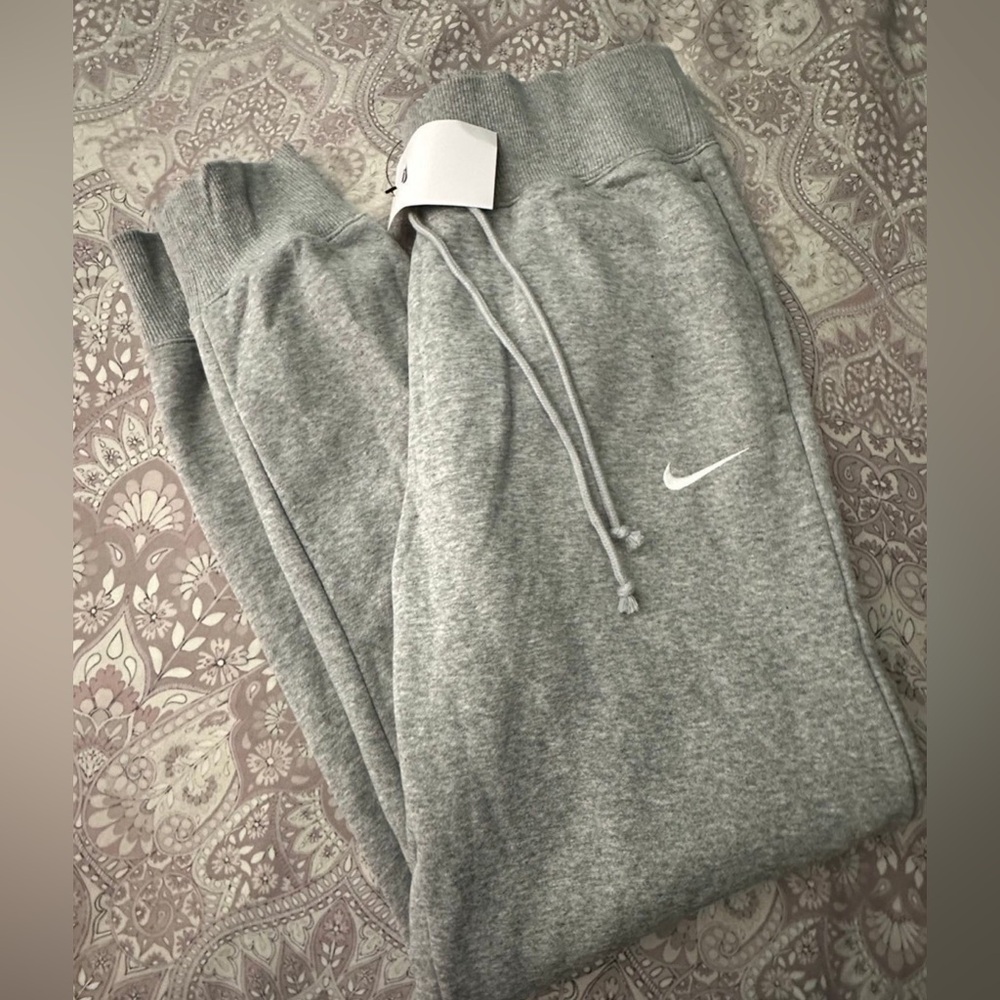 Women’s Grey Nike Sweats